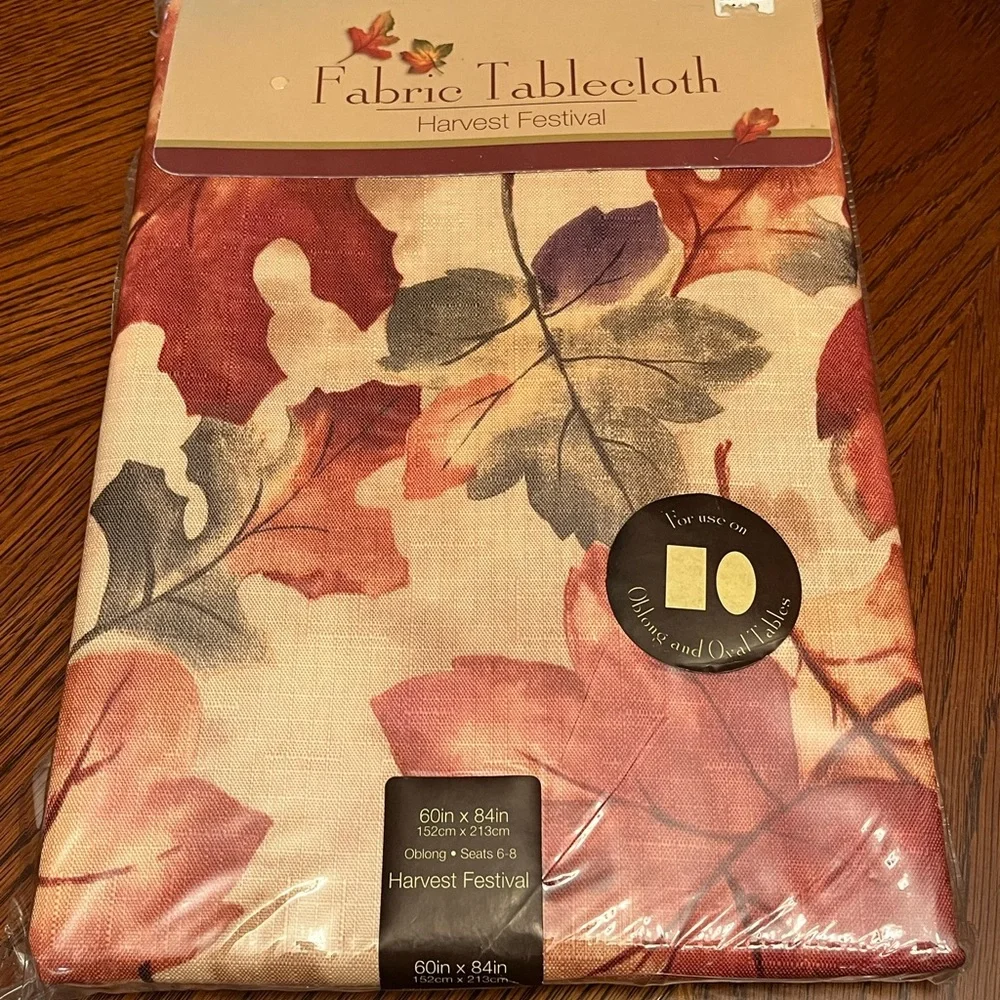 Autumn Leaves Fabric Tablecloth Fall Color Tones Thanksgiving 60 X 80 Oblong NEW